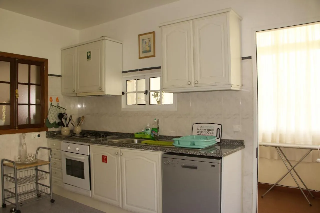 Ivone Madeira Guest House Funchal  Holiday home Funchal (Madeira)